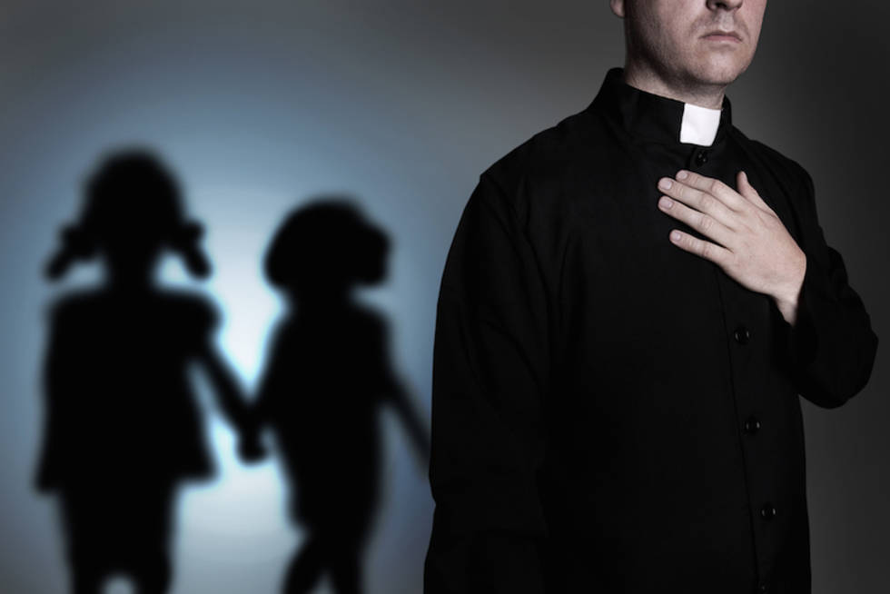 Más de 4 mil menores sufrieron abusos sexuales por parte de sacerdotes católicos en Australia