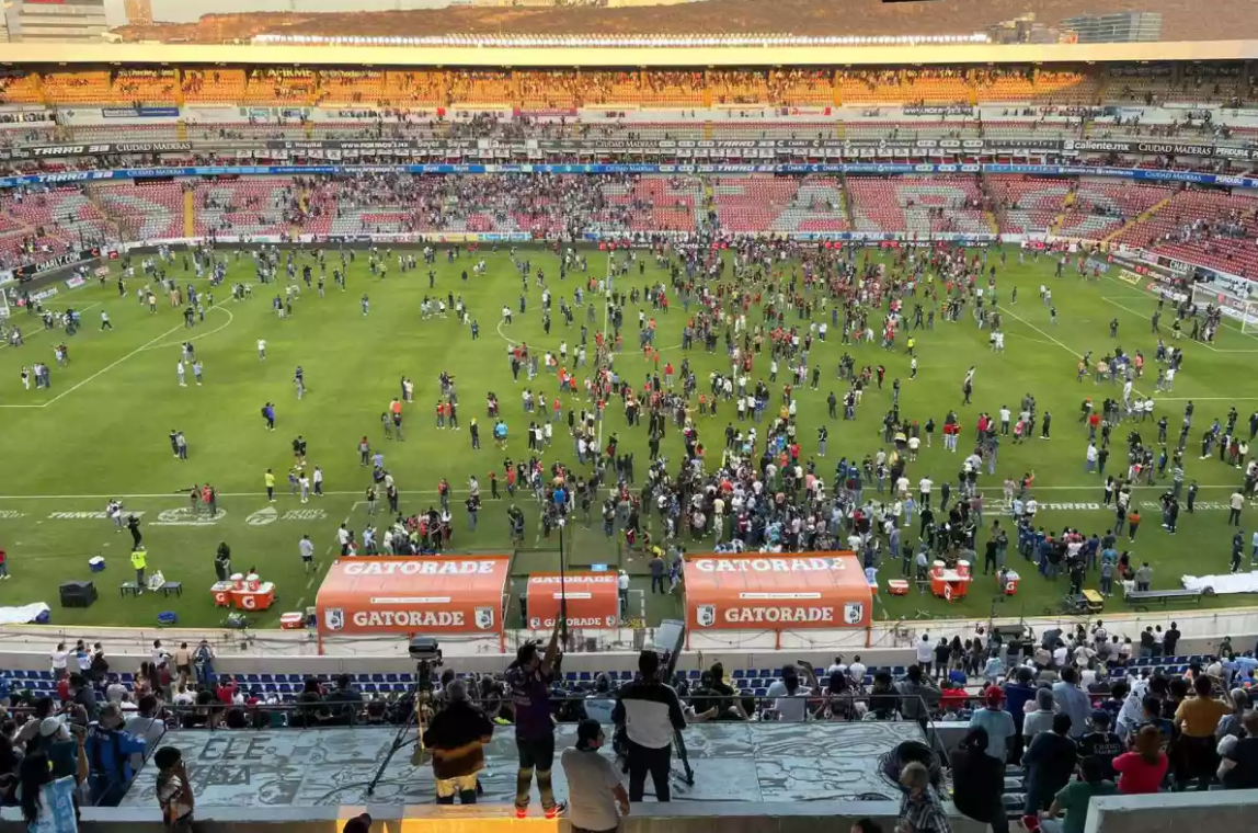 #GritoPorLaPaz: Futbolistas y clubes se pronuncian contra las brutales agresiones en el Querétaro vs. Atlas