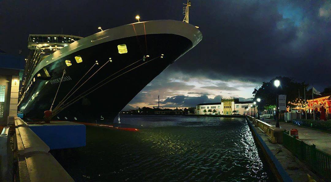 Crucero con decenas de enfermos podría atracar en Puerto Vallarta