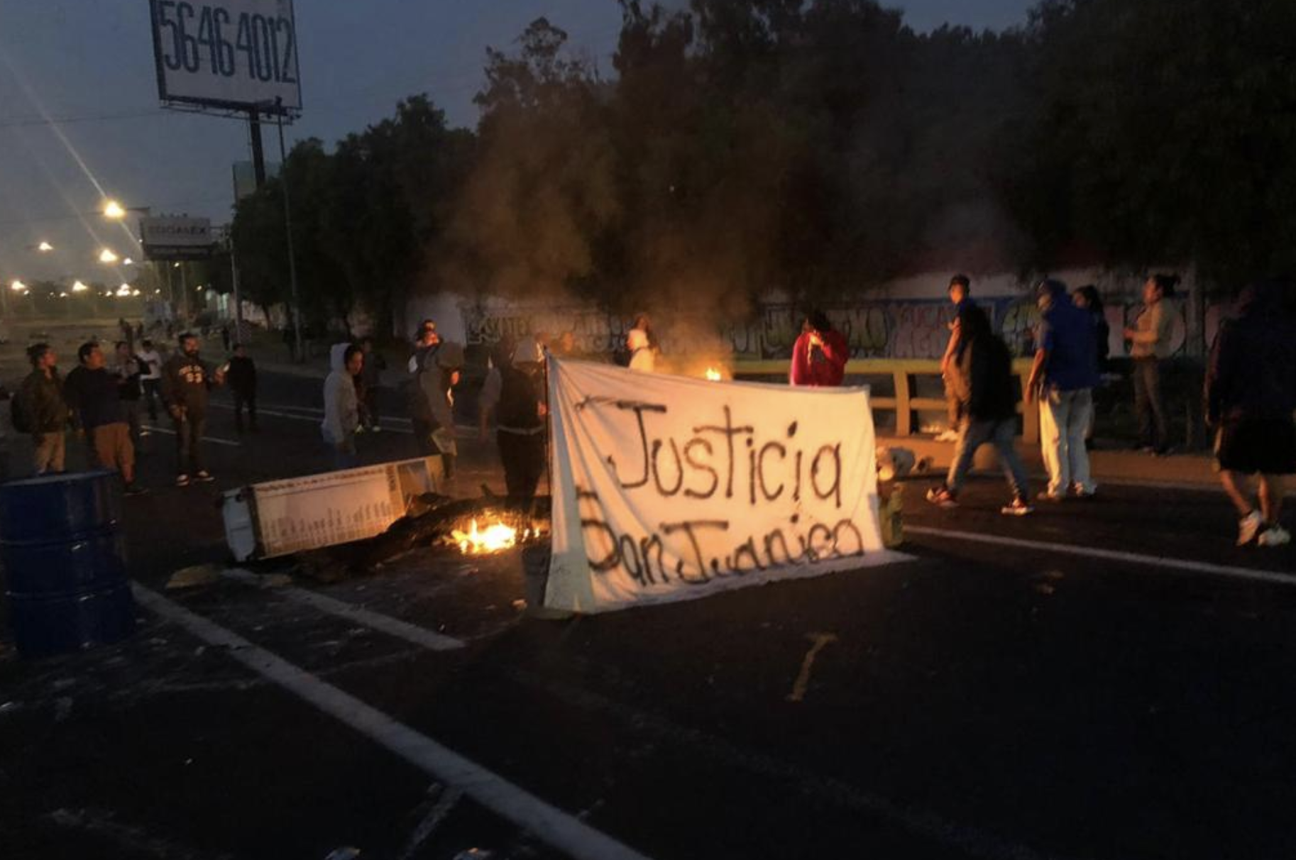 Caos en la México-Pachuca por bloqueo de habitantes de San Juanico
