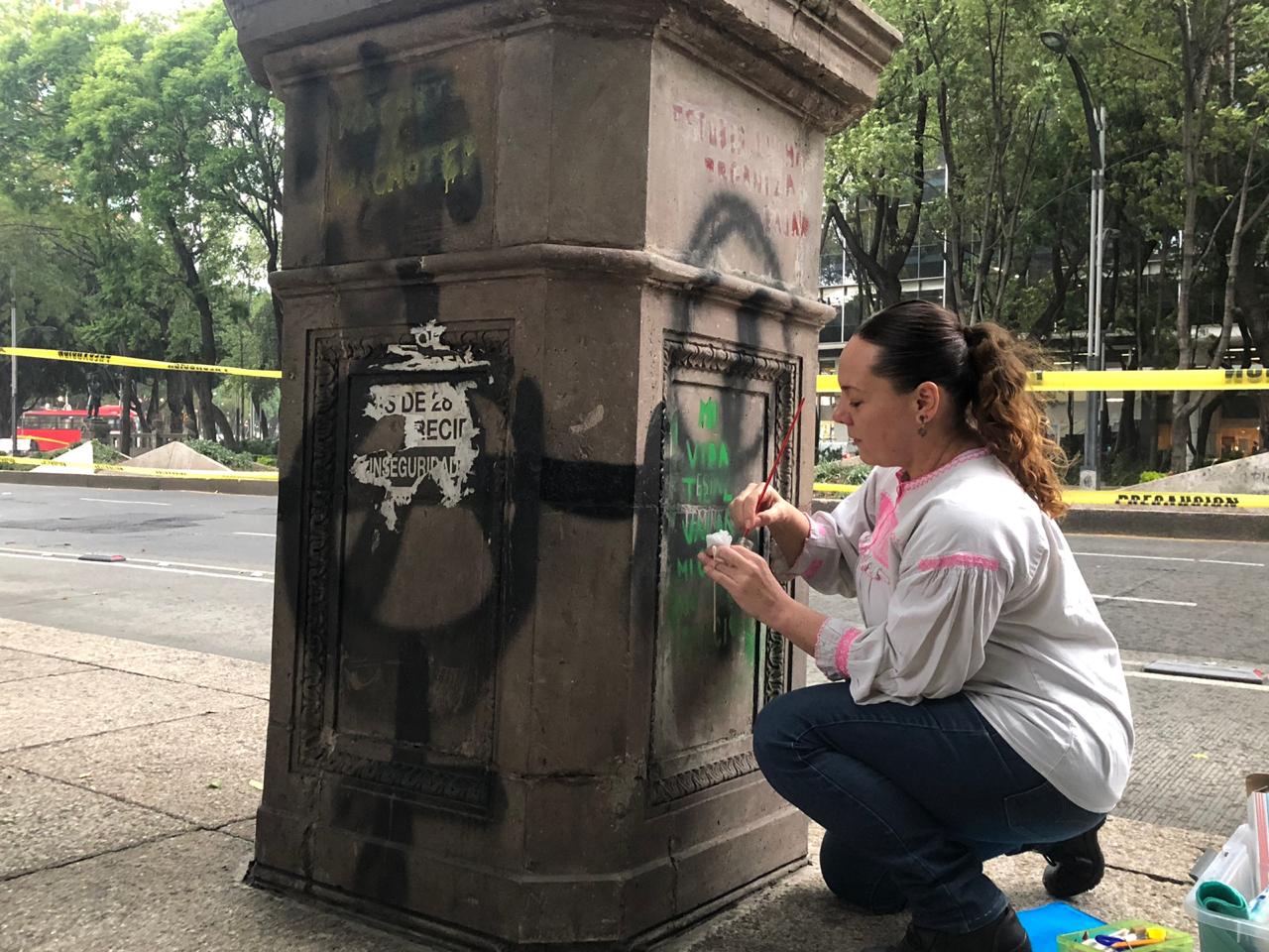 Así restauran los monumentos dañados en Paseo de la Reforma