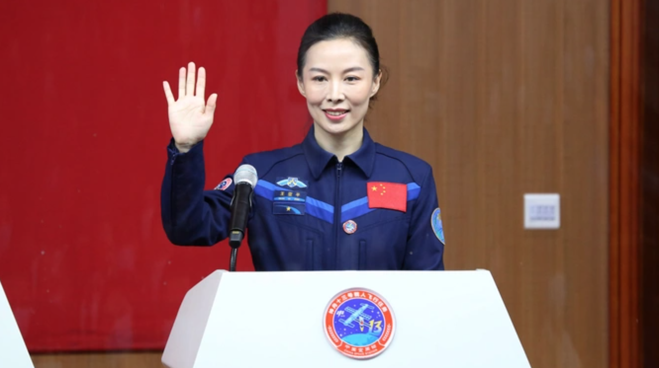 ¡Histórico! Wang Yaping se convierte en la primera astronauta china en realizar una caminata espacial