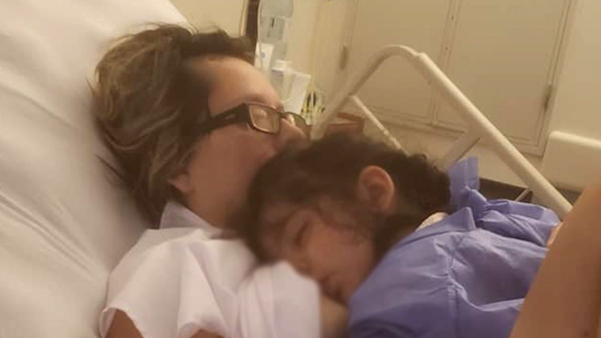 Mujer despierta del coma al escuchar a su hija pedirle de comer