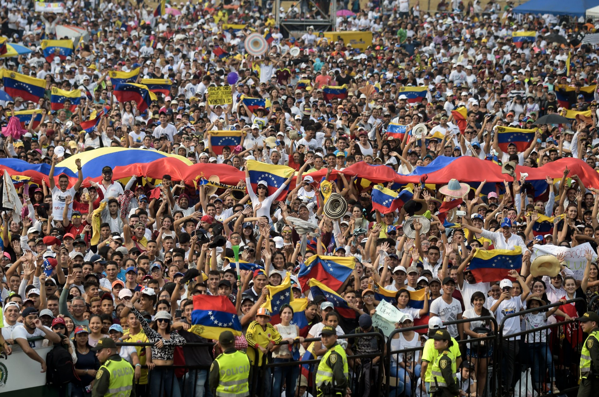 Miles se unen en el Live Aid por la paz en Venezuela