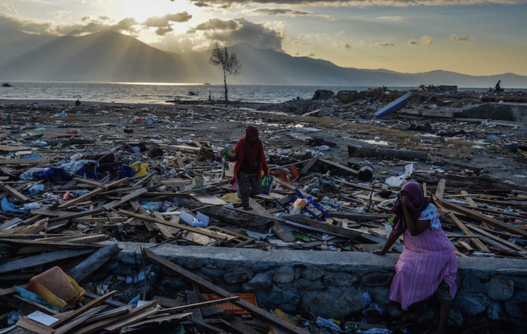Elevan a 281 muertos el número de víctimas por Tsunami volcánico