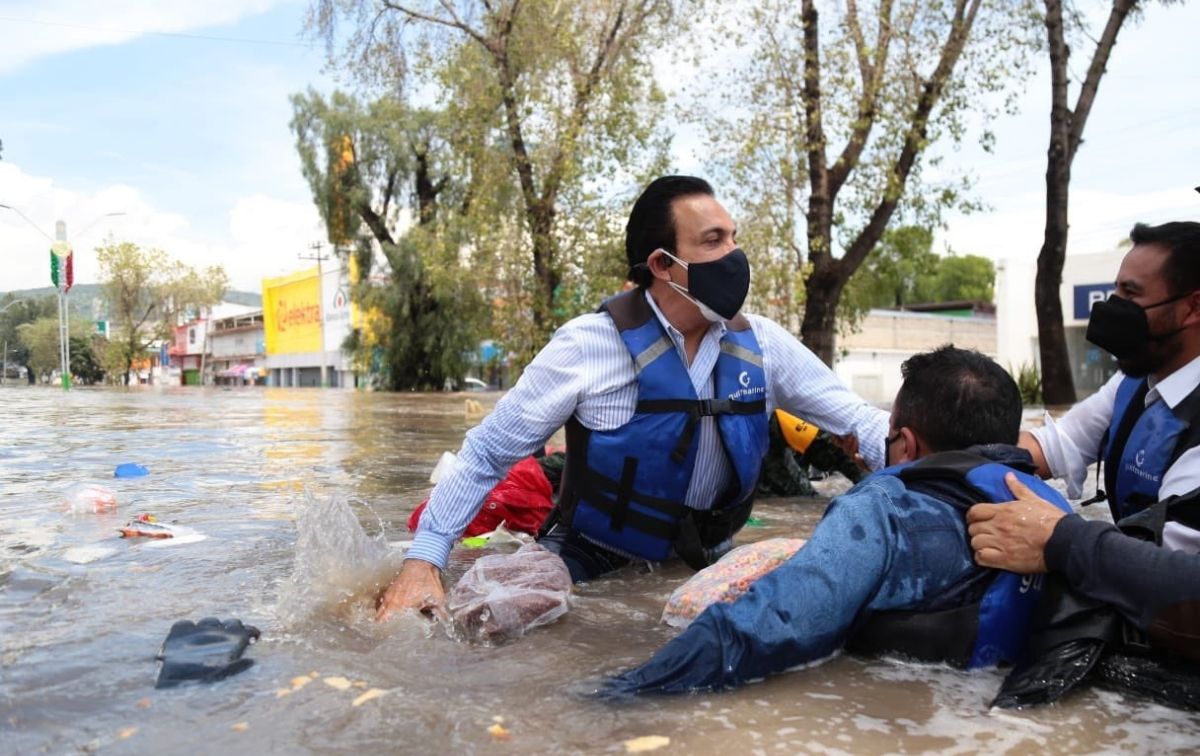 Tula: Se hunde lancha de Omar Fayad durante recorrido tras inundaciones