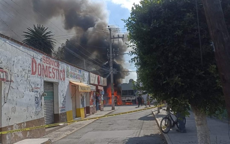 Fuerte incendio en Tultilán