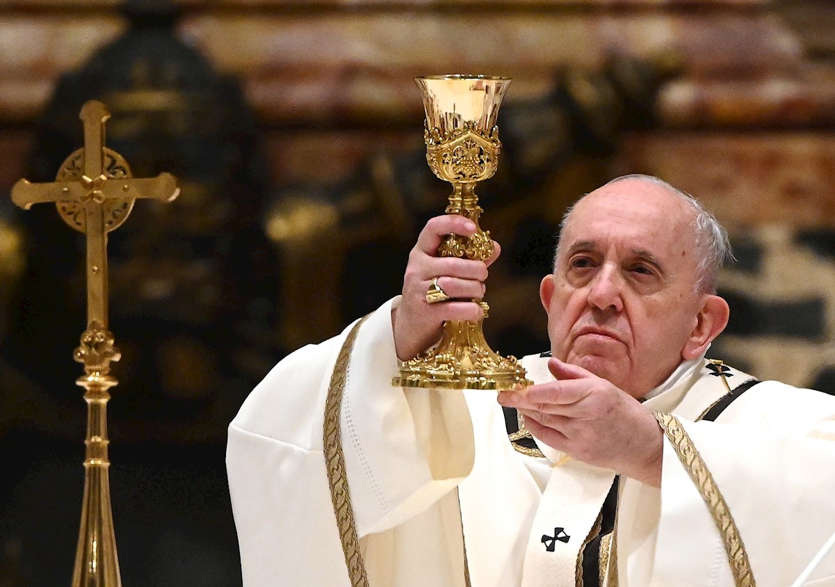 ‘Sólo piensan en su placer’: Papa Francisco critica a gente que vacaciona durante la pandemia
