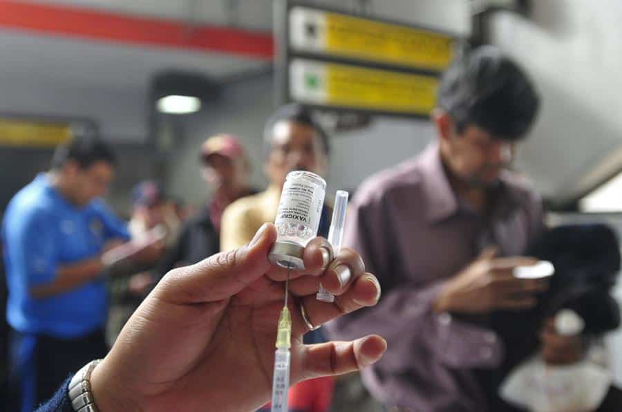México iniciará en octubre pruebas de fase 3 para vacunas contra covid-19