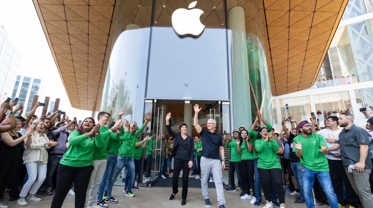 Apple abre su primera tienda en la India | CC News