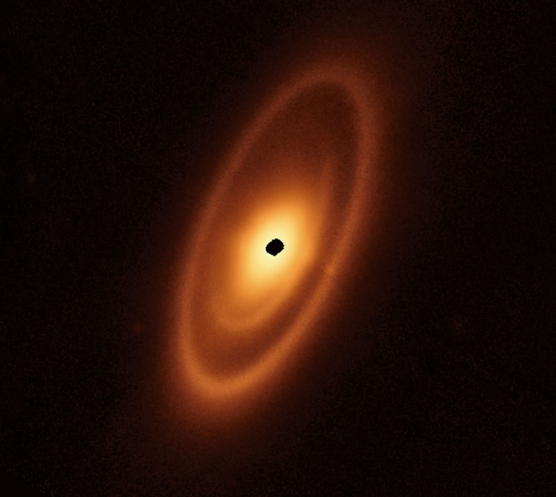 Cinturón de asteroides en estrella lejana, captados por el telescopio James Webb.