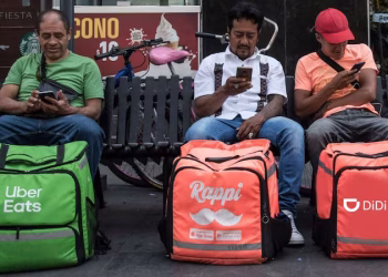 Reforma que otorga prestaciones a empleados de apps es pionera en el mundo